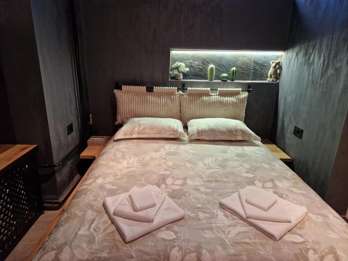 Biblioteka Spa Suite Belgrad Exteriör bild